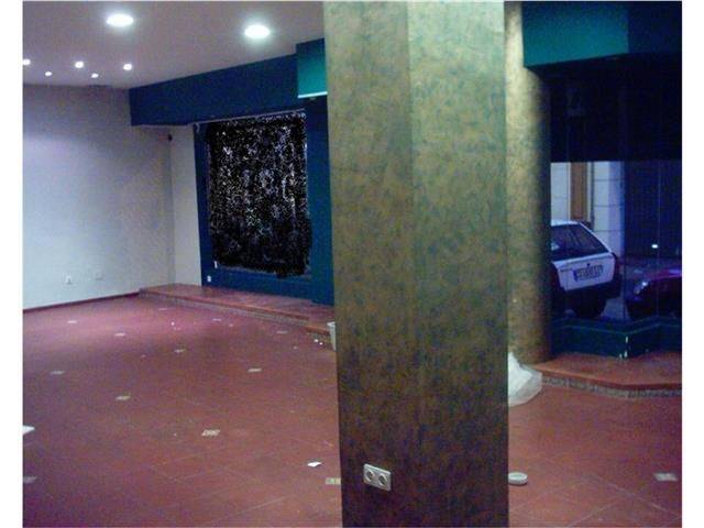 Local comercial en Alquiler en Calle Cruz Conde en Zona Centro