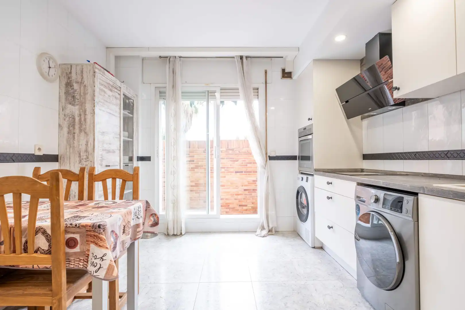 Habitatge amb terrassa en venda a Calle Calle Ramiro II 13, imagen 13