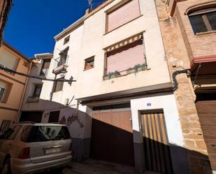 Vista exterior de Casa o xalet en venda en Valjunquera amb Calefacció, Terrassa i Moblat