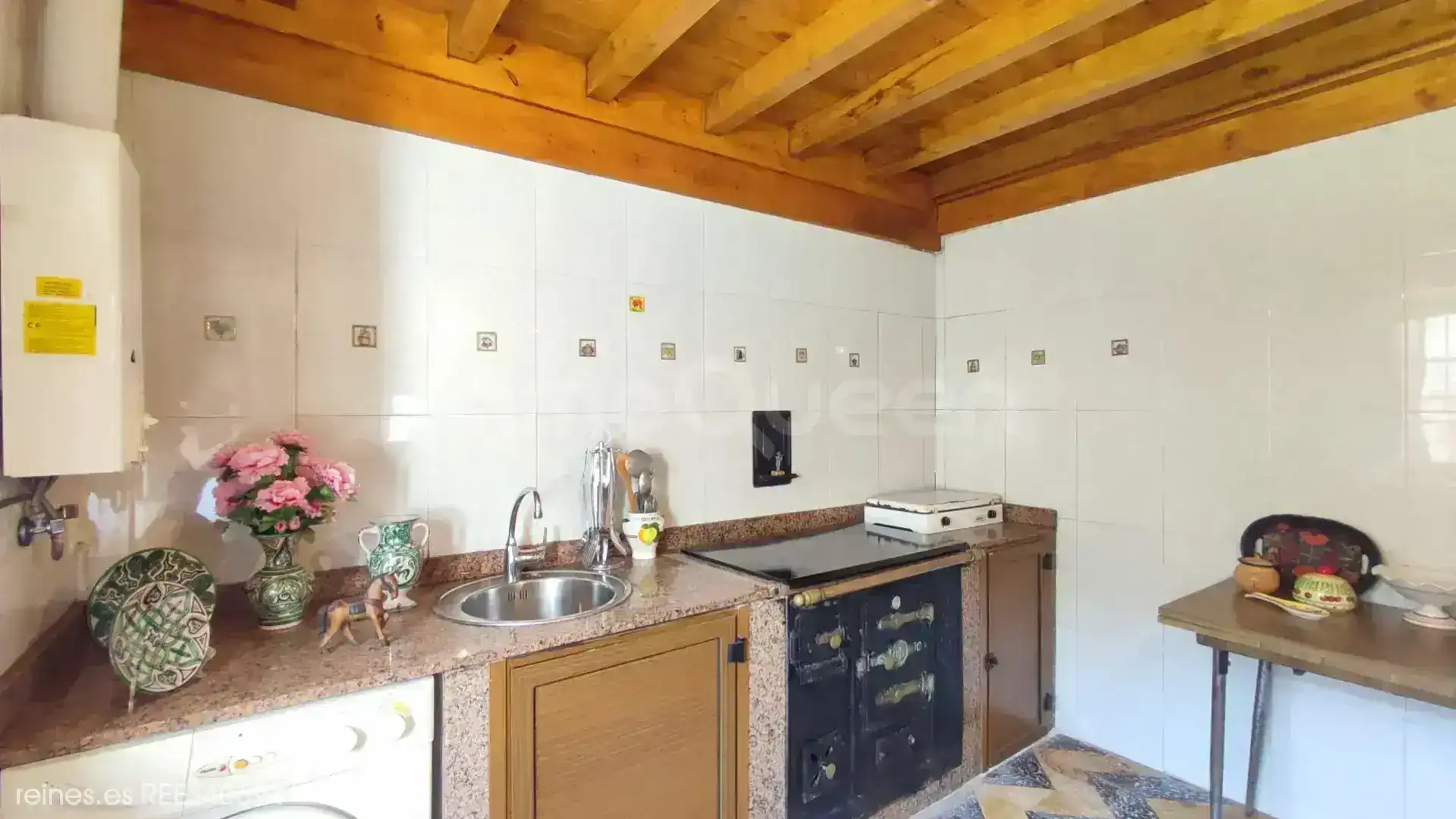 Cocina de Casa o chalet en venta en Cabrales con Terraza y Amueblado