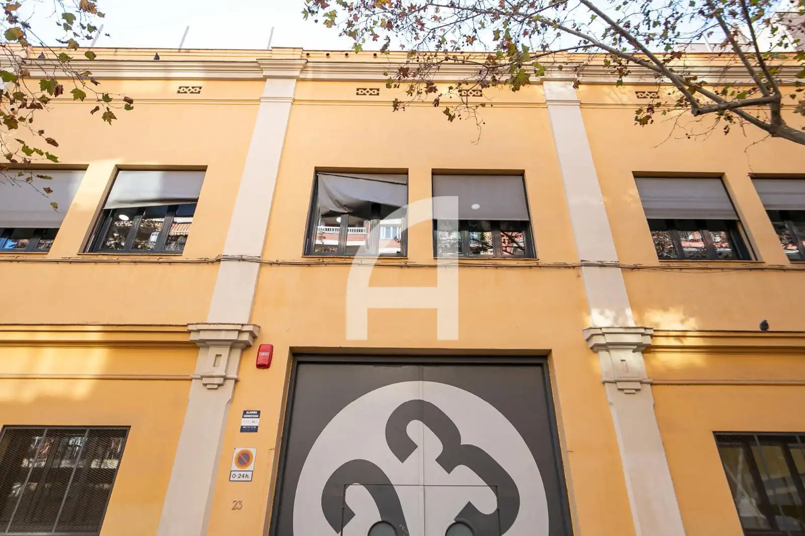 Außenansicht von Büro zur Miete in Barcelona mit Klimaanlage und Heizung