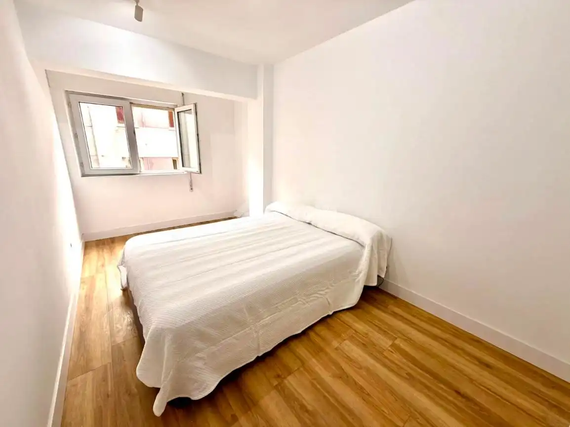Habitación de Piso en venta en Santander con Calefacción, Parquet y Amueblado