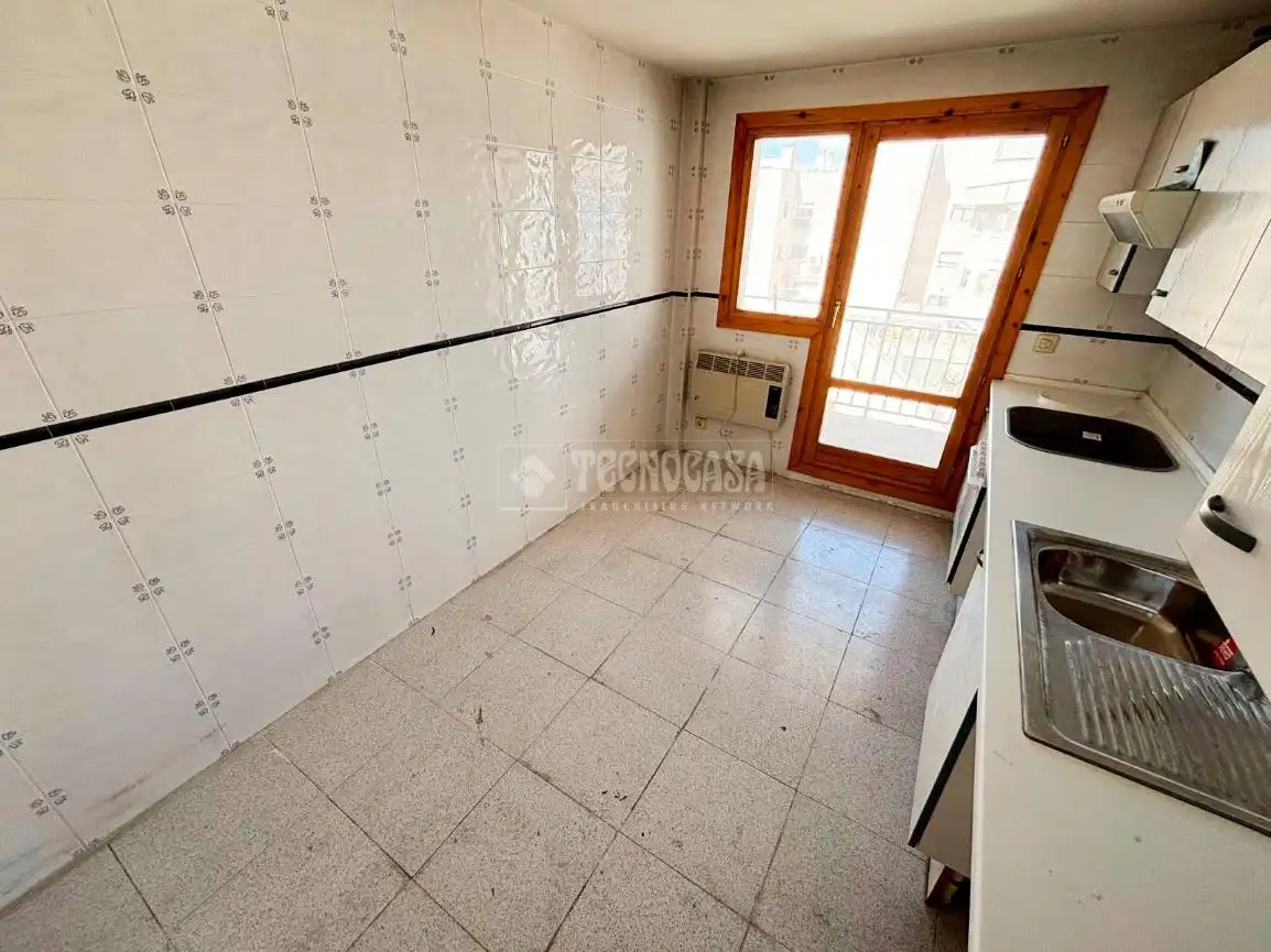 Schlafzimmer von Wohnung zum Verkauf in Utebo mit Abstellraum, Balkon und Gemeinschaftspool