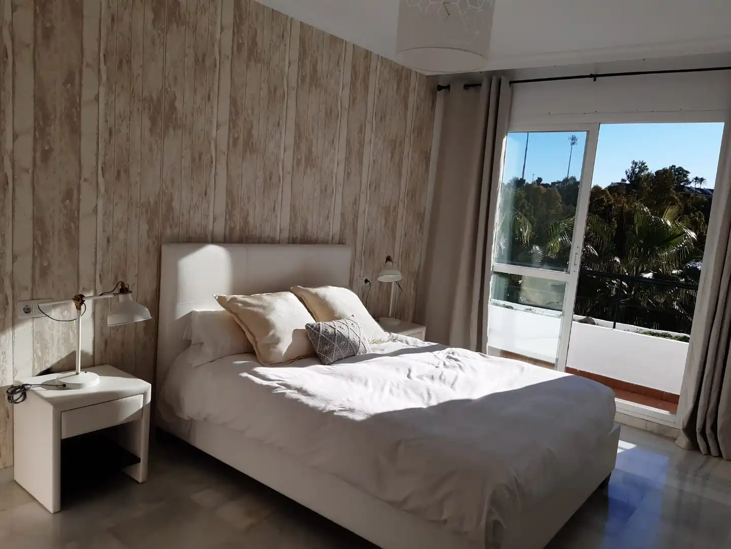 Bedroom of Apartments for rent in Marbella  with Air Conditioner, Heating and Terrace