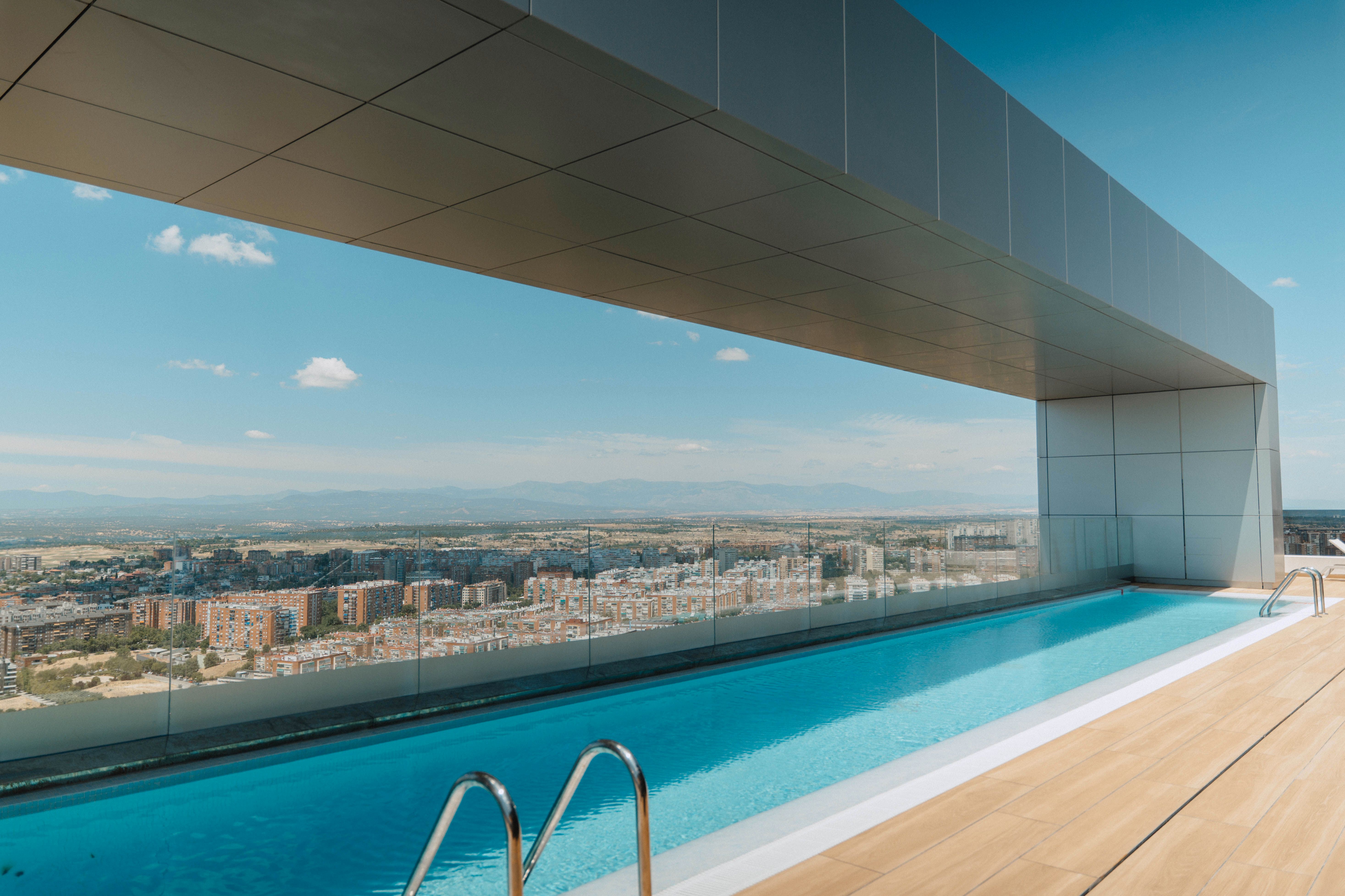 Swimming pool of Apartment for sale in  Madrid Capital  with Heating, Private garden and Alarm