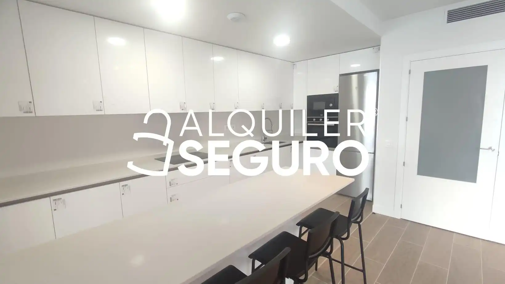 Cuina de Pis de lloguer en Tres Cantos amb Aire condicionat, Calefacció i Terrassa