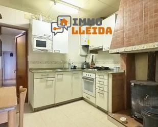 Kitchen of Single-family semi-detached for sale in Castelló de Farfanya  with Terrace and Balcony