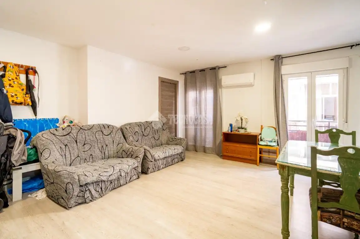 Sala de estar de Piso en venta en Granada