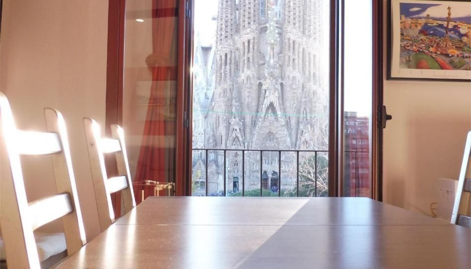 Dining room of Flat to rent in  Barcelona Capital  with Air Conditioner, Heating and Terrace