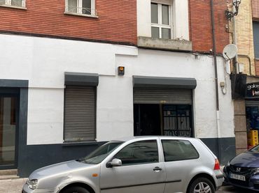 Local commercial à vendre à Bernabé Pendás