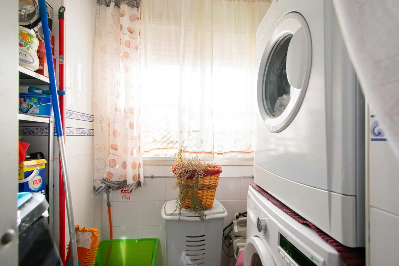 Baño de Piso en venta en Sevilla con Aire acondicionado, Terraza y Trastero