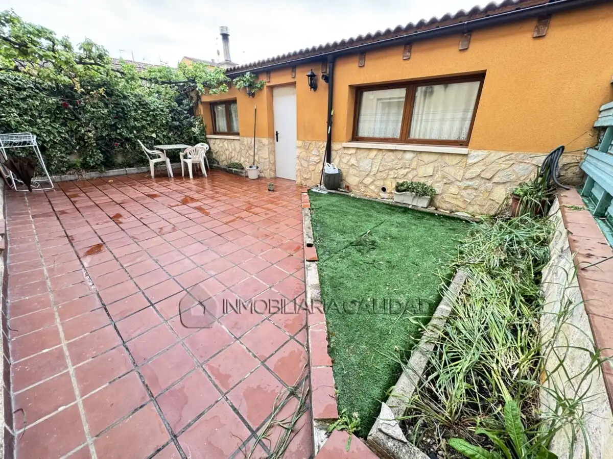 Garten von Wohnung zur Miete in Burgos mit Heizung und Möbliert