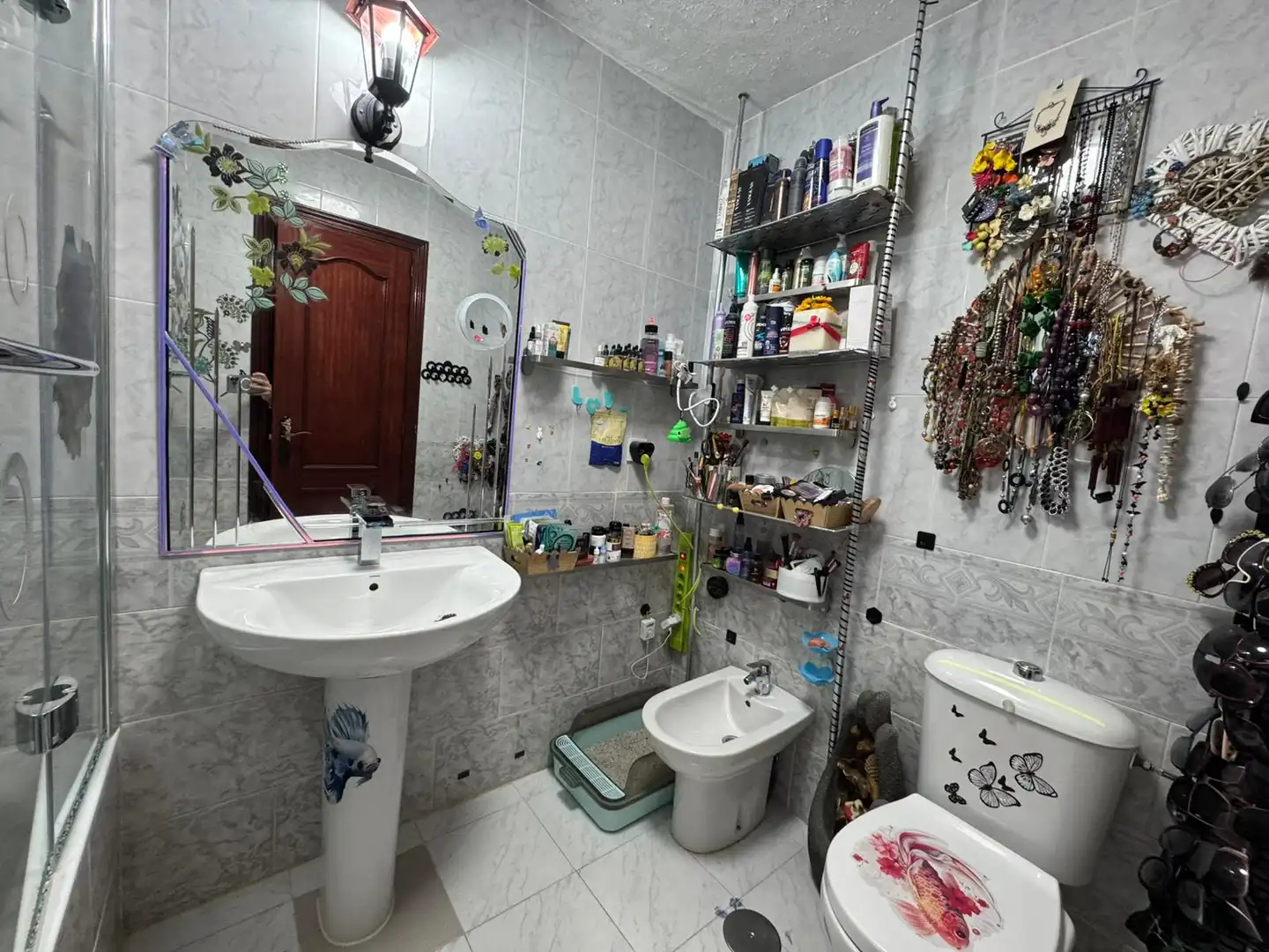 Bathroom of Flat for sale in Sevilla  with Terrace