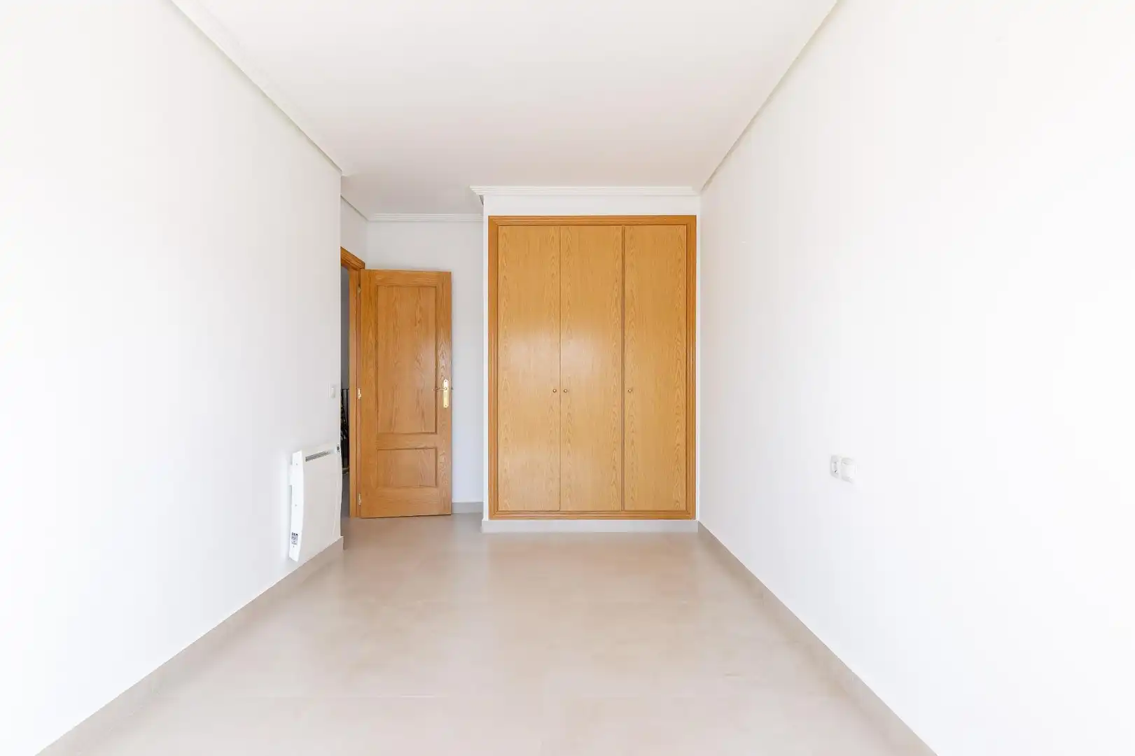 Dormitori de Casa adosada en venda en Turís amb Aire condicionat, Calefacció i Terrassa