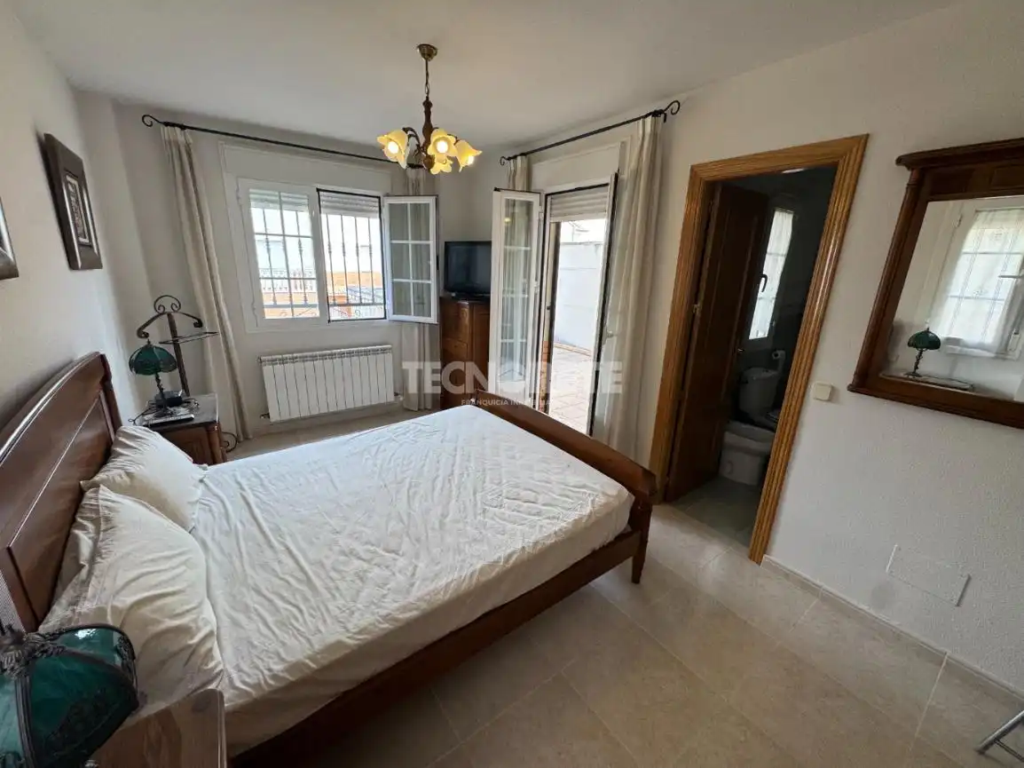 Casa aparellada amb terrassa en venda a Yunquera de Henares, imagen 35