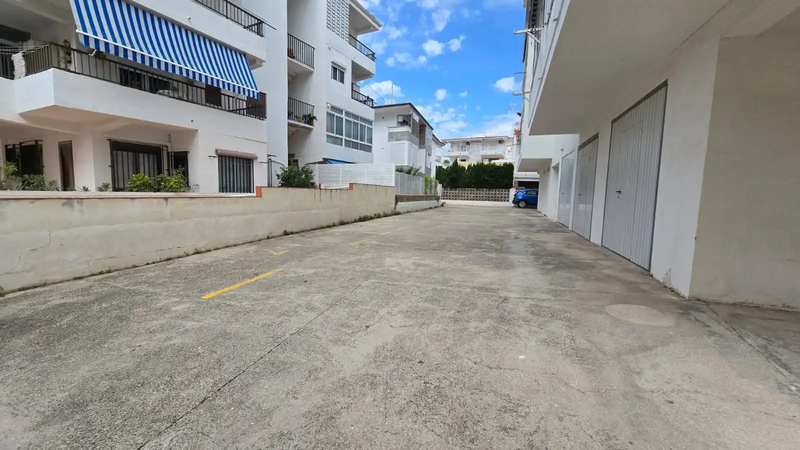 Aparcament de Apartament en venda en Oliva amb Terrassa, Moblat i Forn