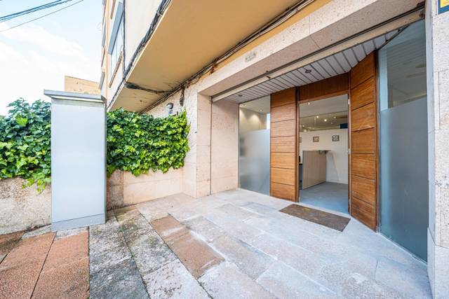 Local comercial en Alquiler en Carrer del Doctor Barberí, 27 en Son Serra - Sa Vileta
