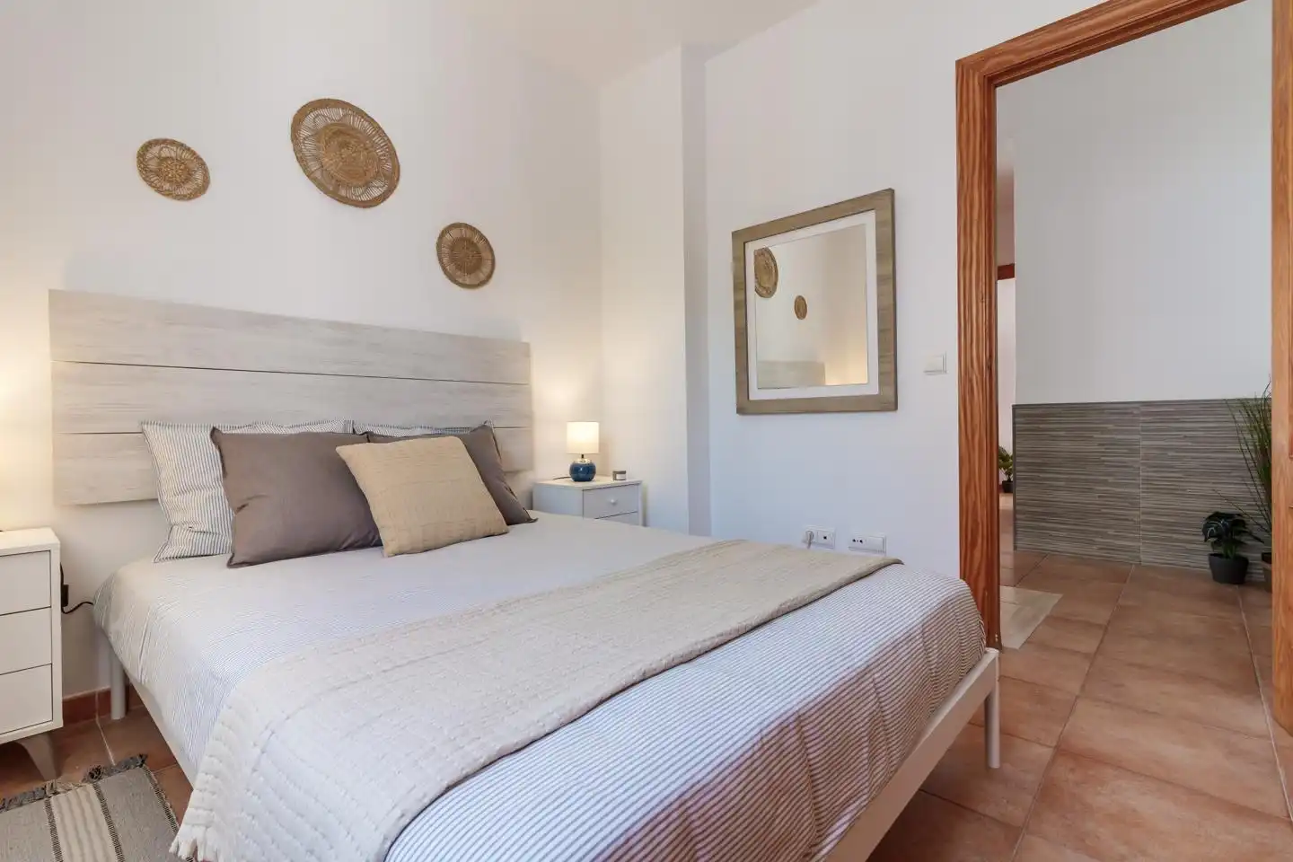 Habitación de Dúplex en venta en Nerja con Aire acondicionado, Terraza y Trastero
