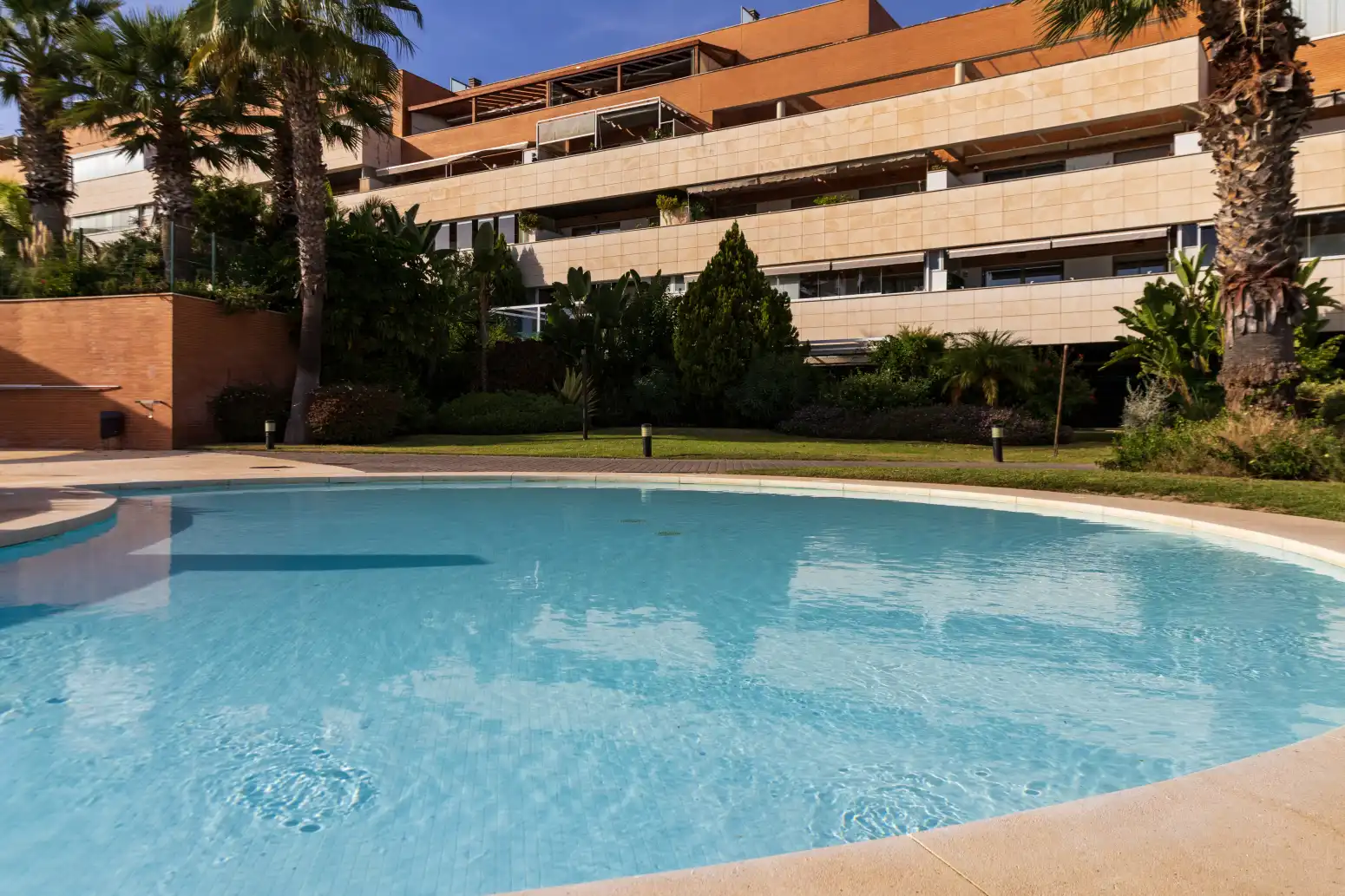 Piscina de Àtic en venda en El Pinillo 