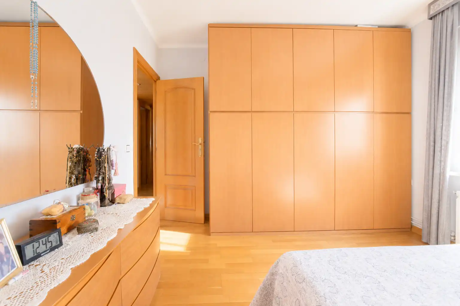 Habitación de Ático en venta en Santa Coloma de Gramenet con Aire acondicionado, Calefacción y Terraza
