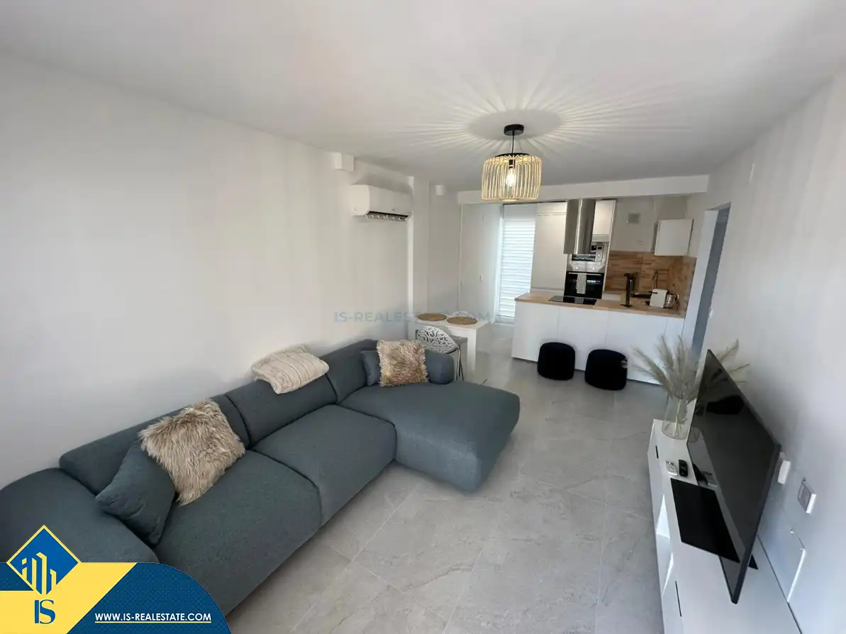Bungalow con piscina en venta en Zona Carrefour - Urbanizaciones, imagen 2