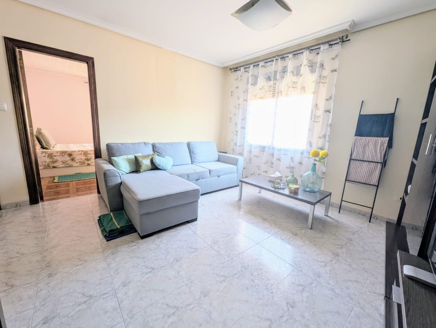 Sala d'estar de Casa o xalet en venda en L'Alcora amb Aire condicionat i Terrassa