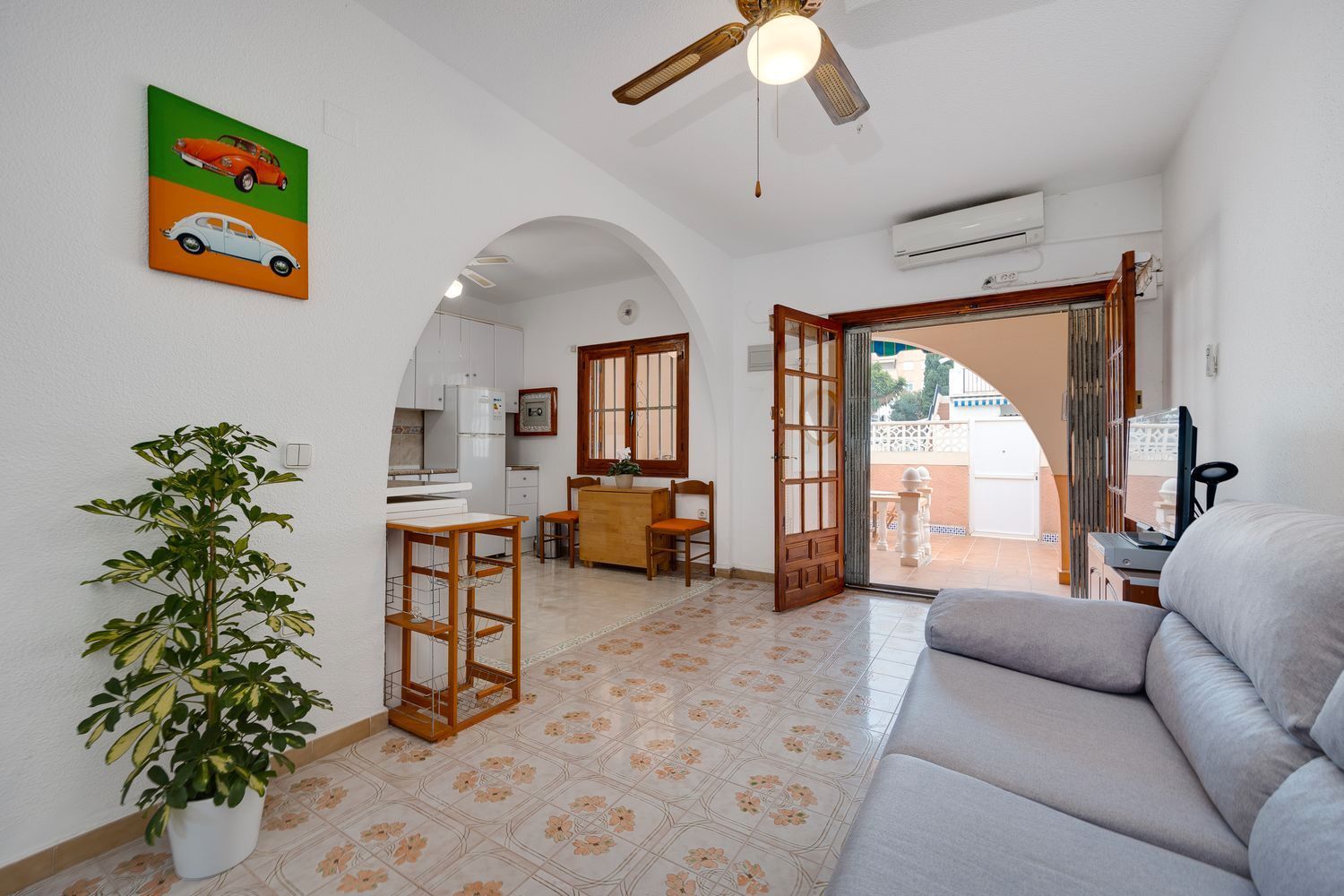 Casa adosada en venta en Torrevieja con Aire acondicionado, Calefacción y Jardín privado