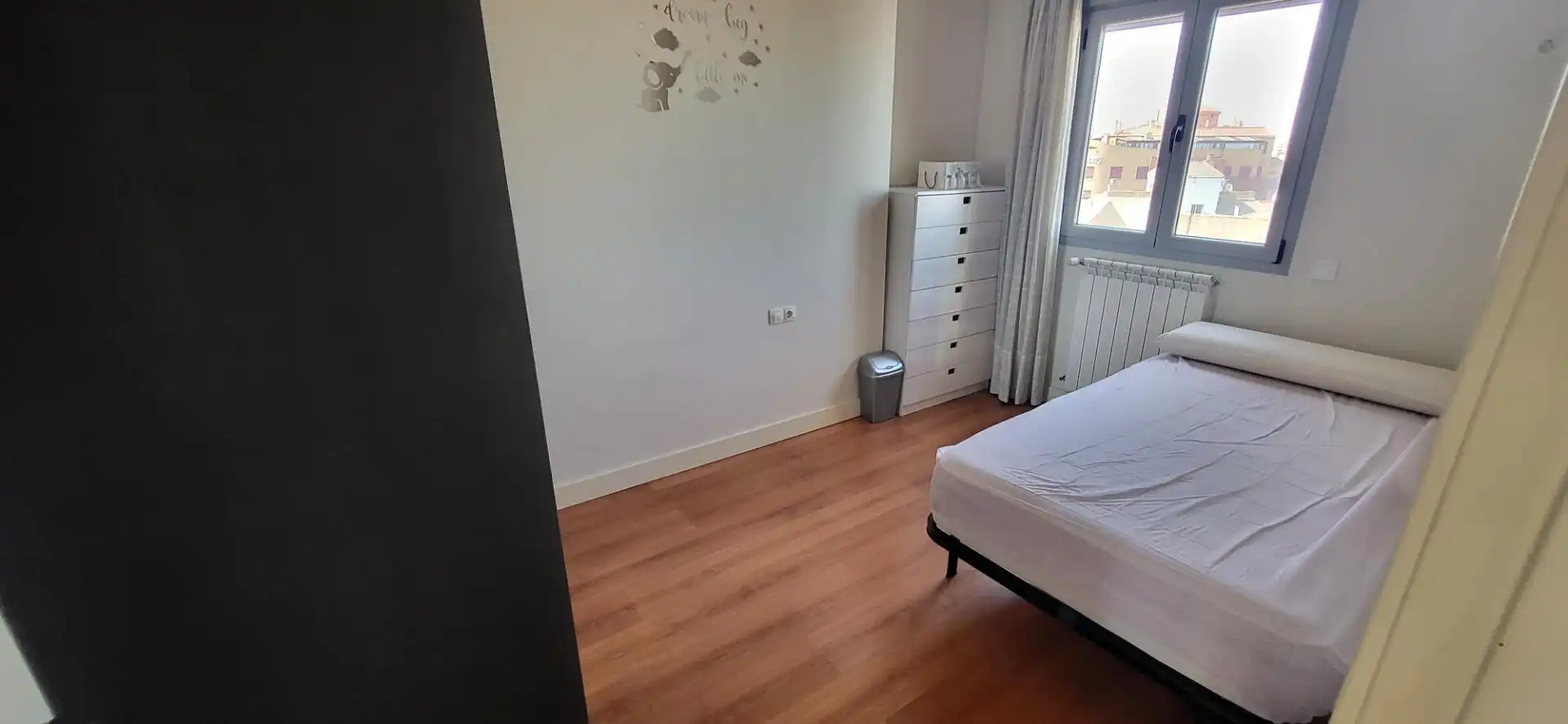 Attic for rent in Feria