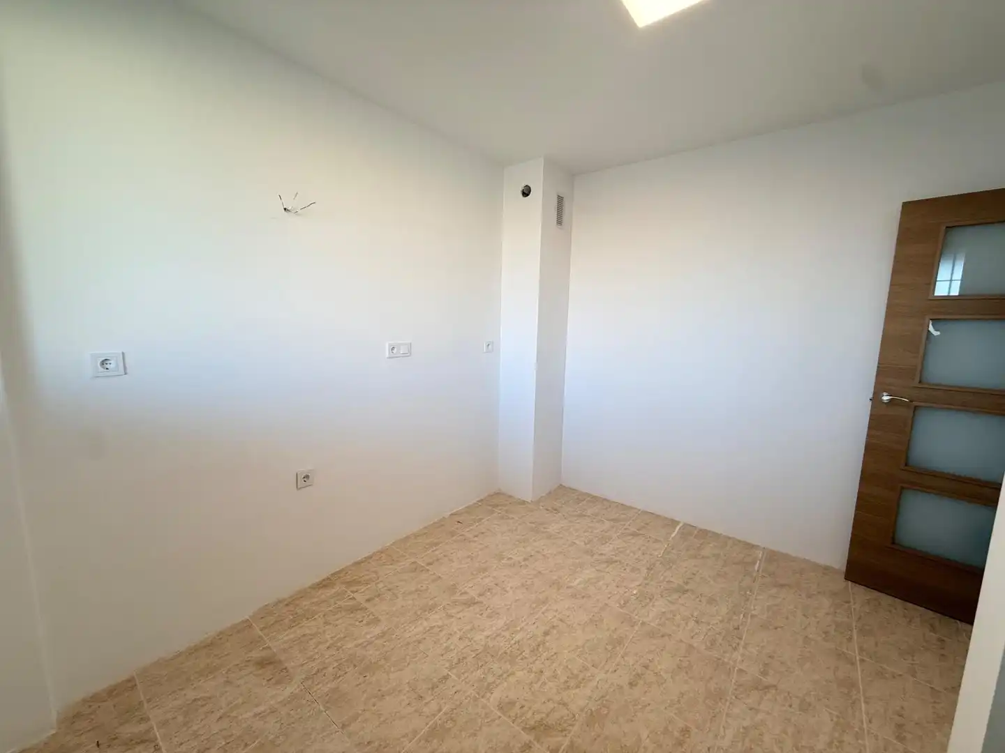 Piso en venta en Roquetas de Mar con Jardín privado, Terraza y Piscina comunitaria