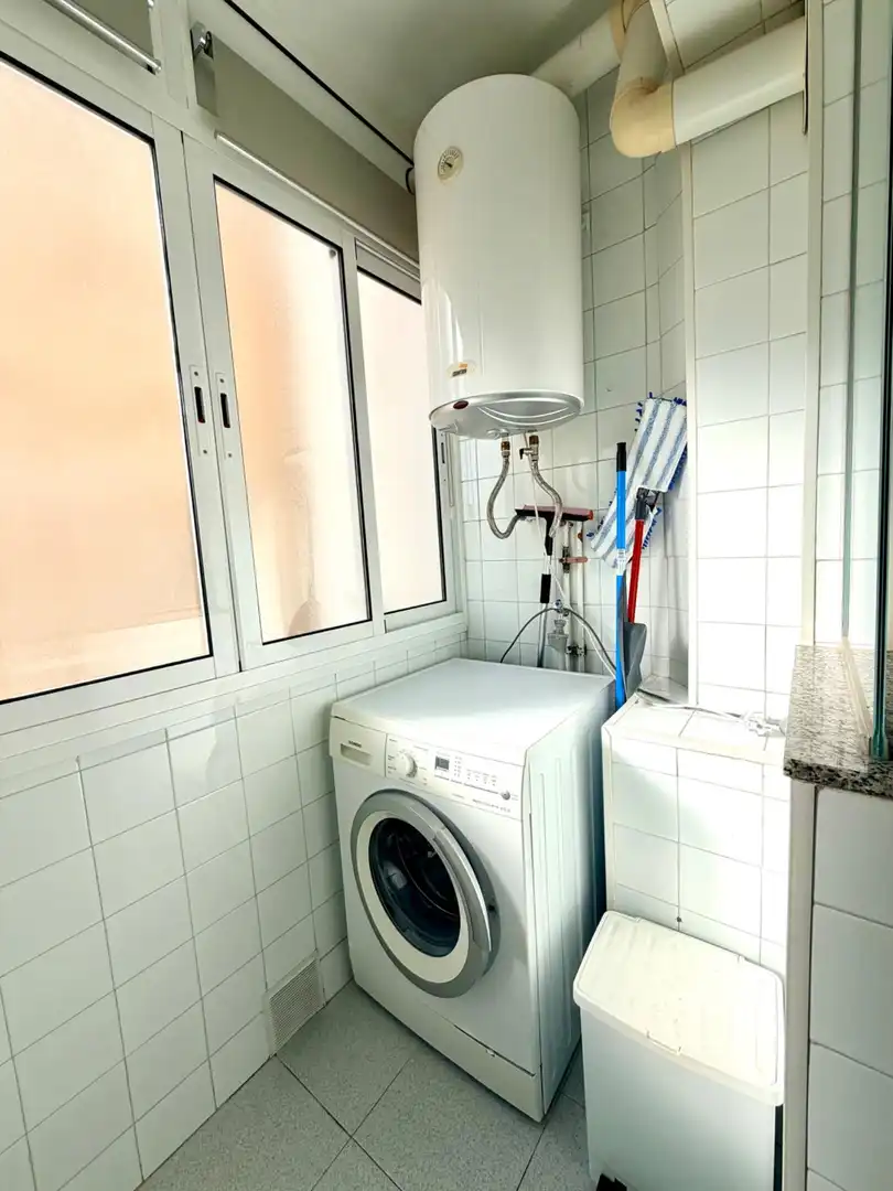 Bathroom of Flat for rent in  Palma de Mallorca  with Air Conditioner, Heating and Parquet flooring