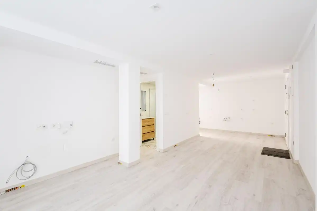 Piso en venta en Málaga con Calefacción, Terraza y Balcón