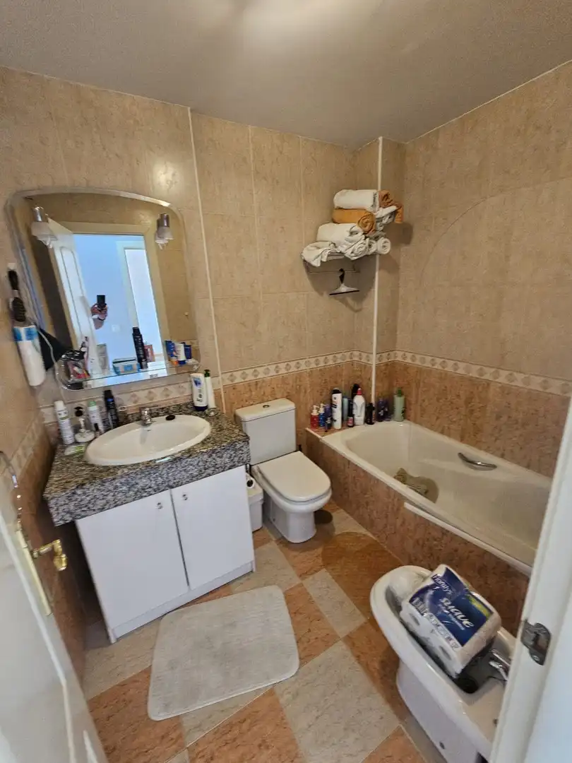 Baño de Apartamento en venta en Mijas con Aire acondicionado, Calefacción y Terraza