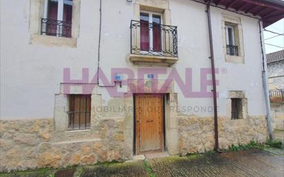 Exterior view of House or chalet for sale in Medina de Pomar  with Terrace and Storage room