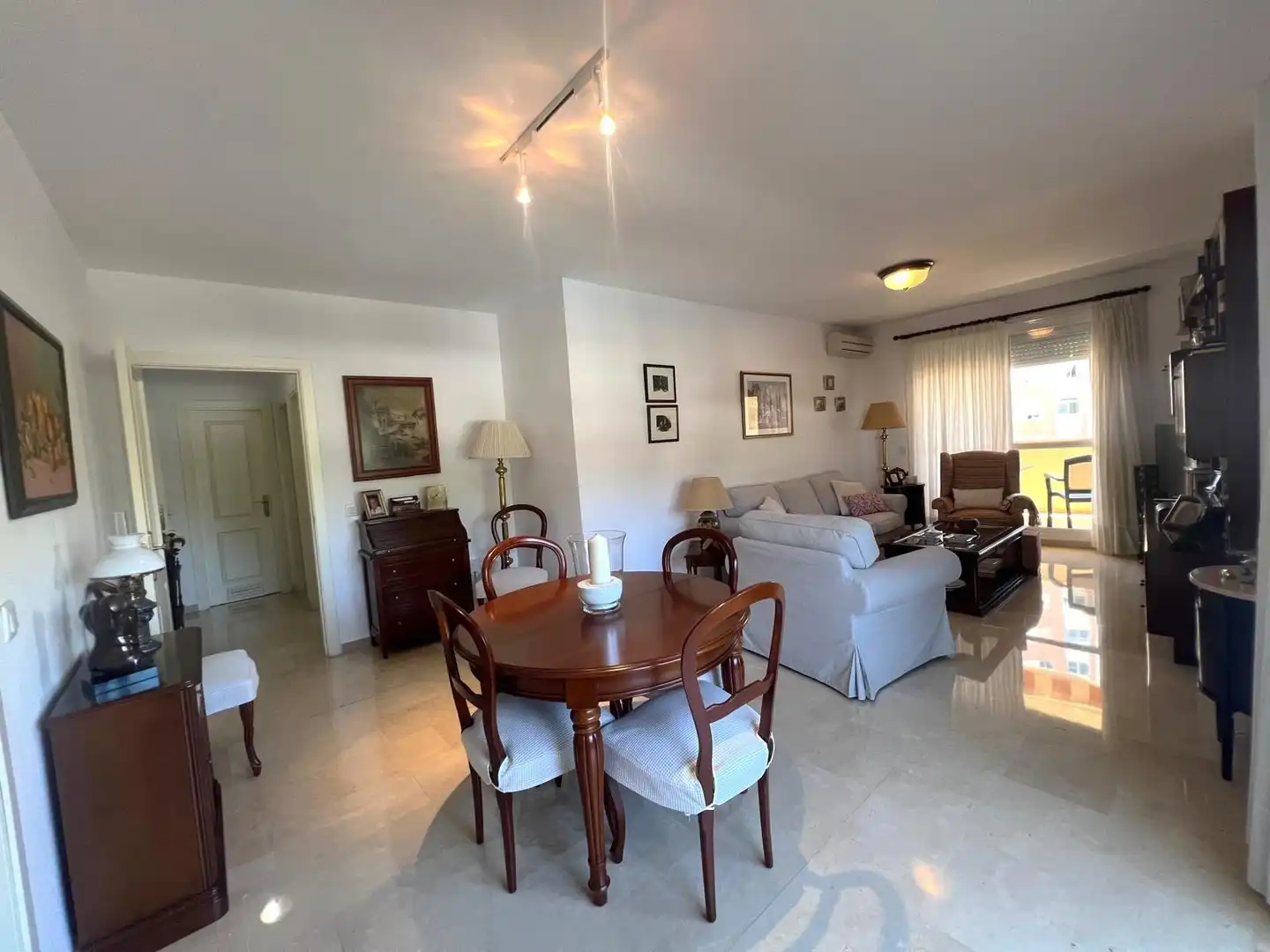 Comedor de Piso en venta en Fuengirola con Aire acondicionado, Jardín privado y Terraza