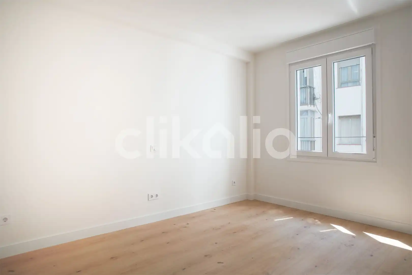 Habitación de Piso en venta en Madrid con Aire acondicionado, Calefacción y Jardín privado