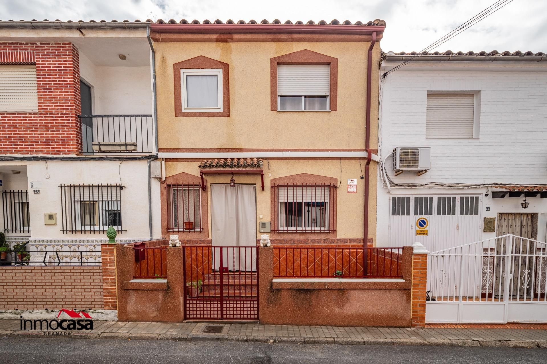 Casa adosada en venda a Albolote