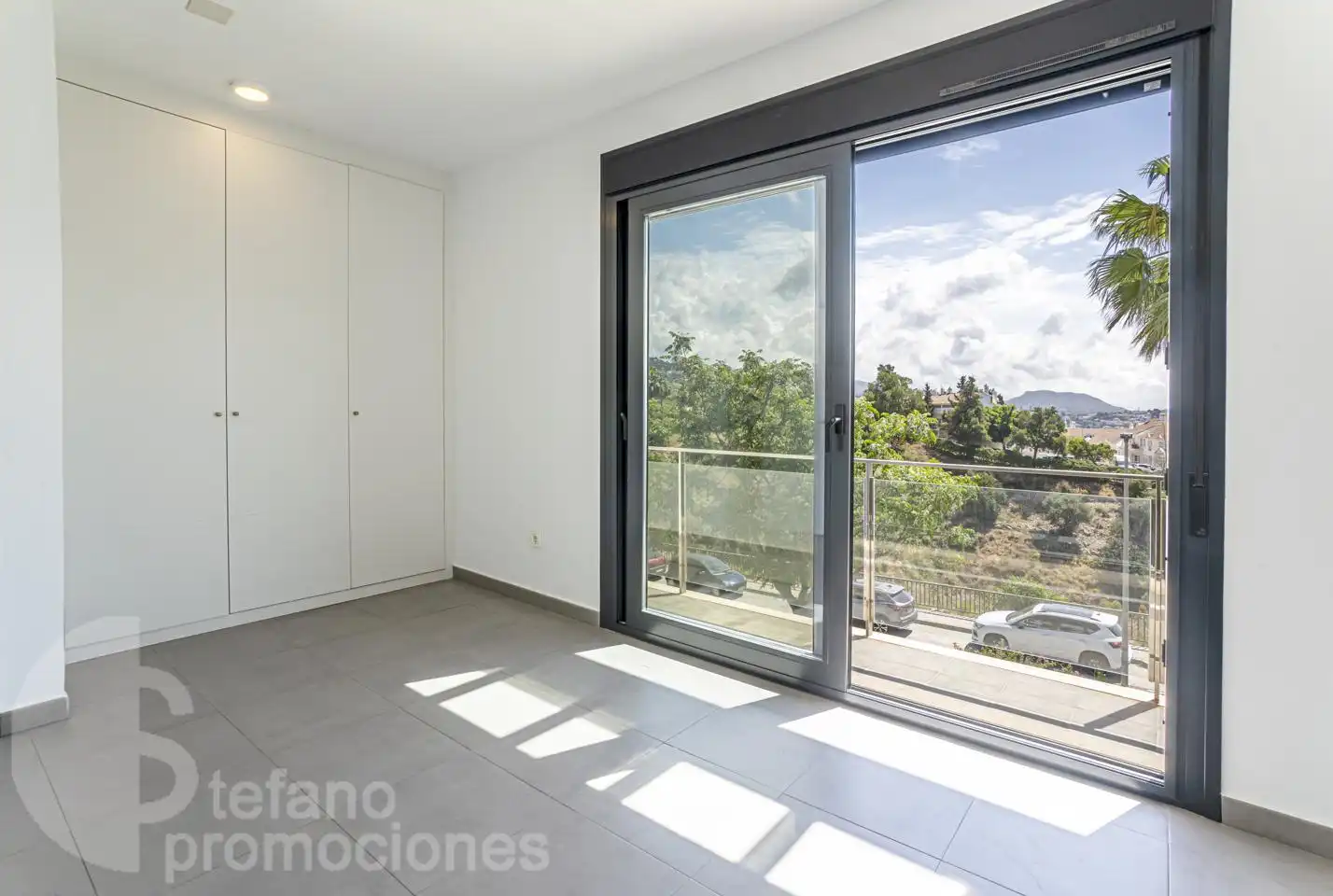 Habitación de Casa adosada en venta en Málaga con Aire acondicionado, Calefacción y Jardín privado