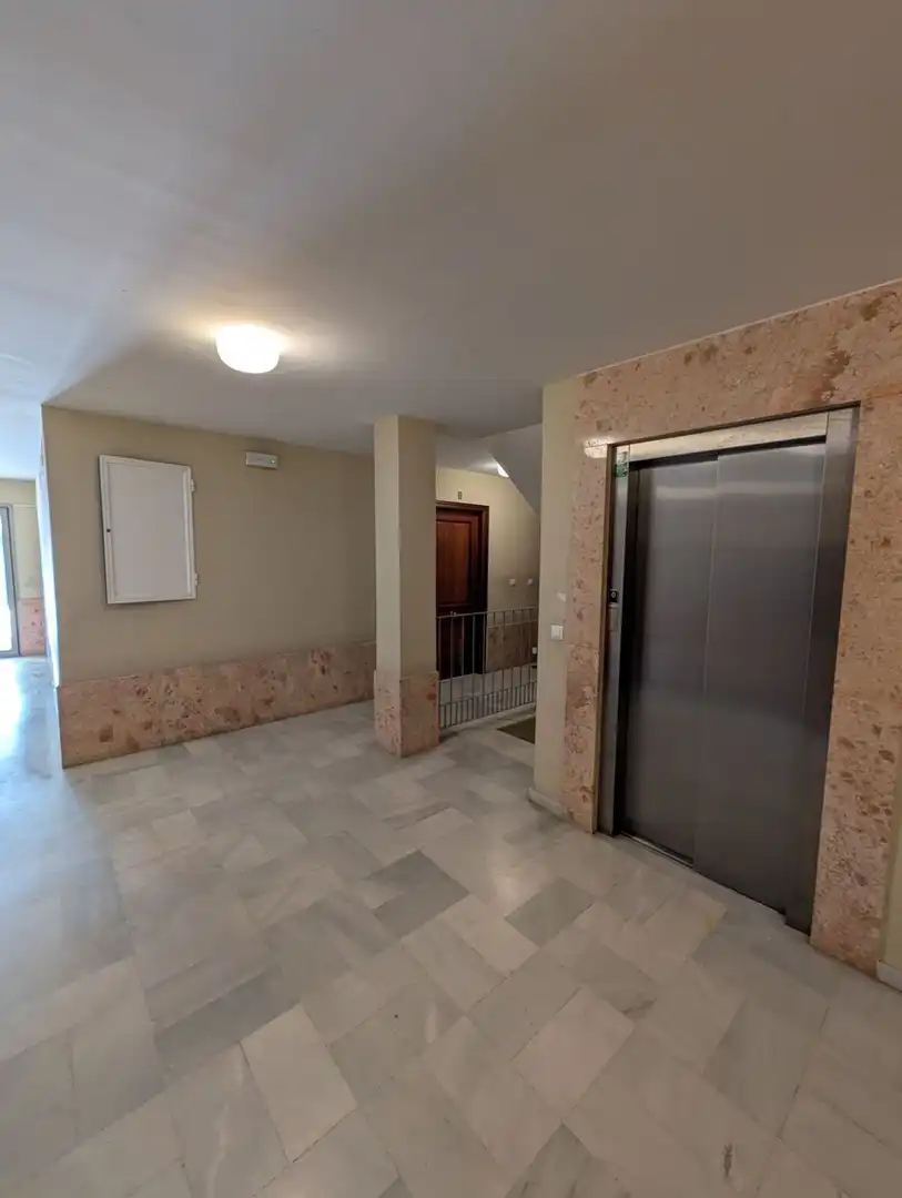 Rez-de-chaussée avec ascenseur à vendre à SAN ROQUE, imagen 4