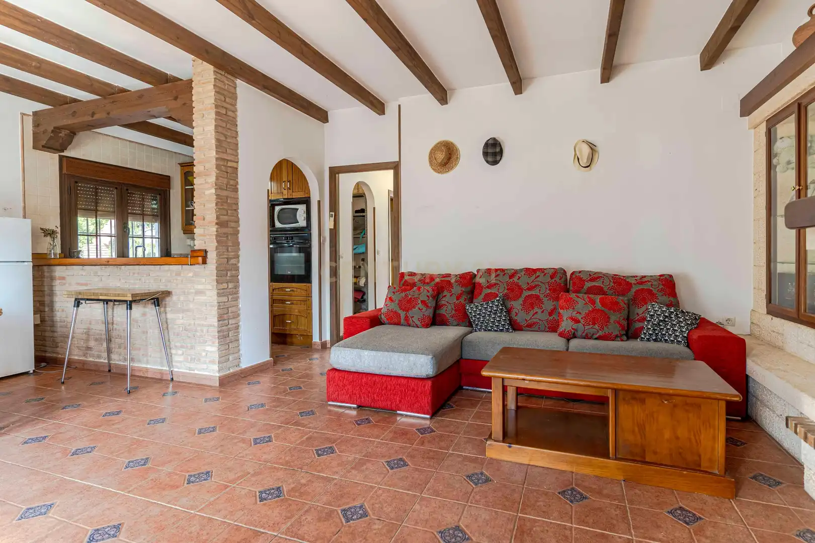 Sala d'estar de Casa o xalet en venda en Los Guájares amb Aire condicionat, Jardí privat i Traster