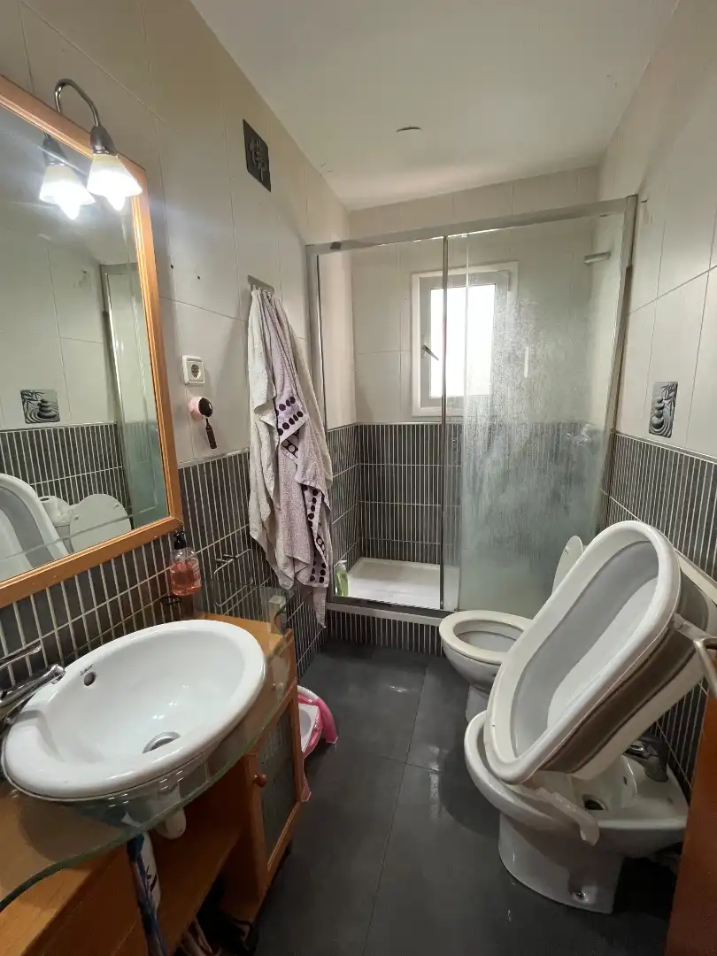 Bathroom of Flat for sale in Mollet del Vallès  with Air Conditioner, Heating and Parquet flooring