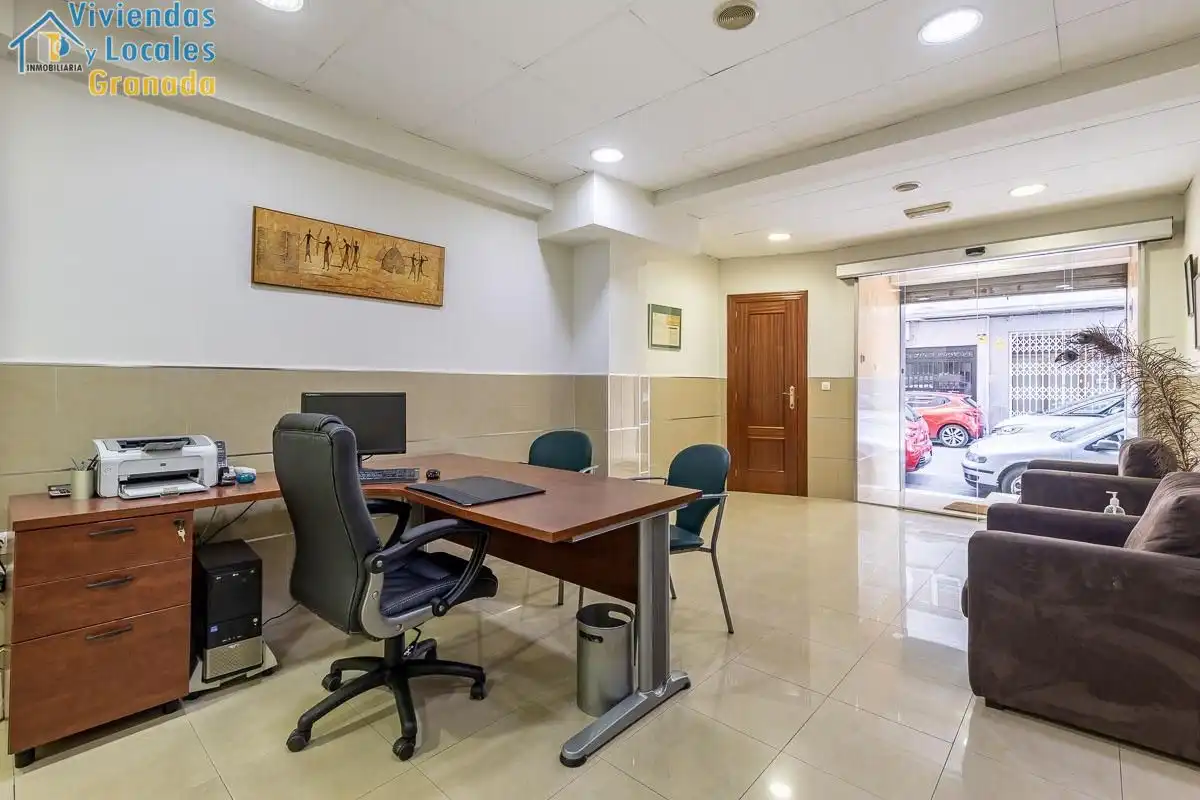 Office for sale in Granada