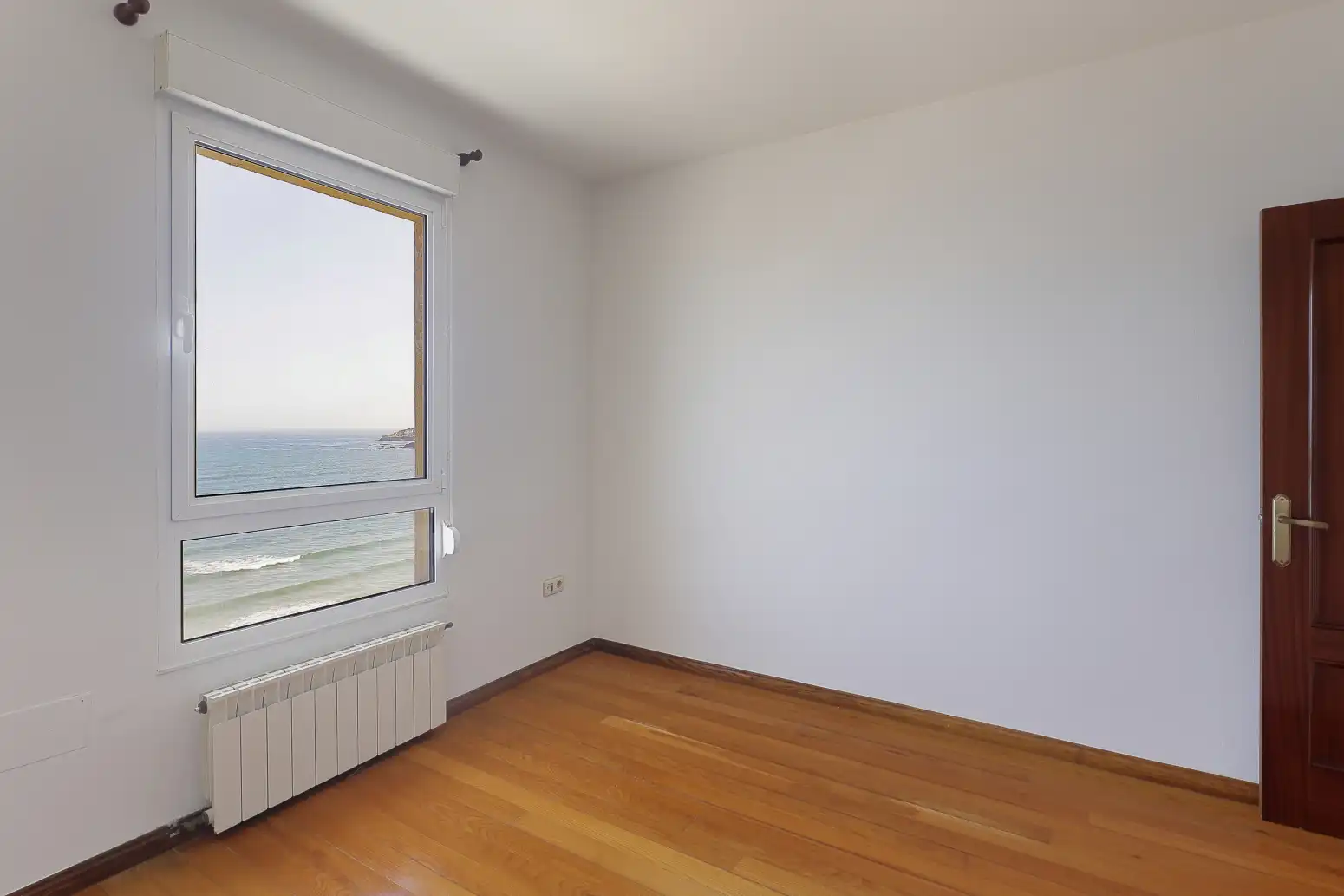 Dormitori de Àtic en venda en Gijón  amb Calefacció, Parquet i Terrassa