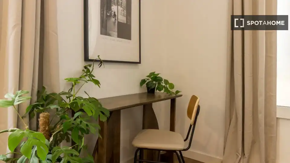 Flat with terrace to rent in Ciutat Vella, imagen 7