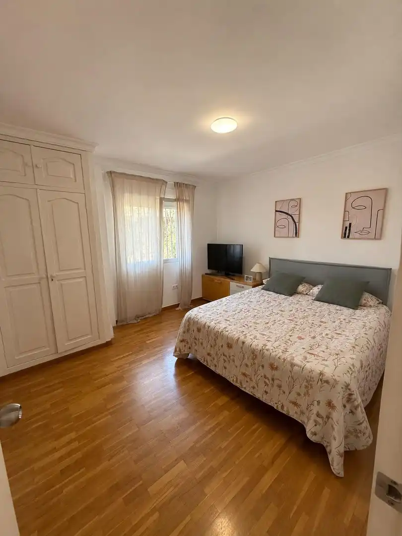 Habitación de Piso en venta en Málaga con Jardín privado y Trastero