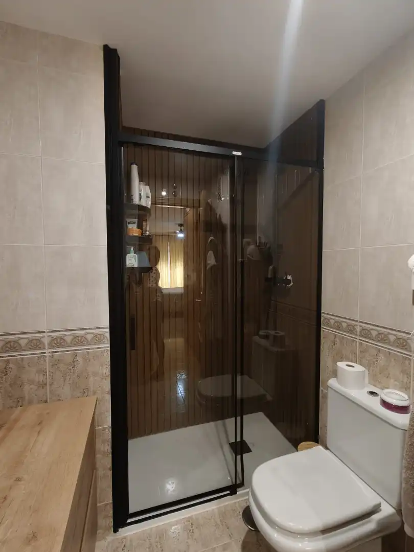 Bathroom of Flat for sale in Humanes de Madrid  with Air Conditioner and Heating