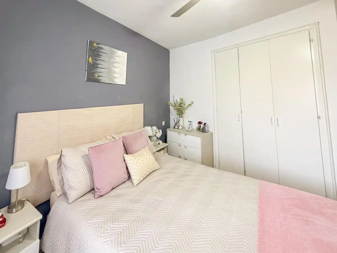 Habitación de Piso en venta en Madrid con Calefacción y Terraza