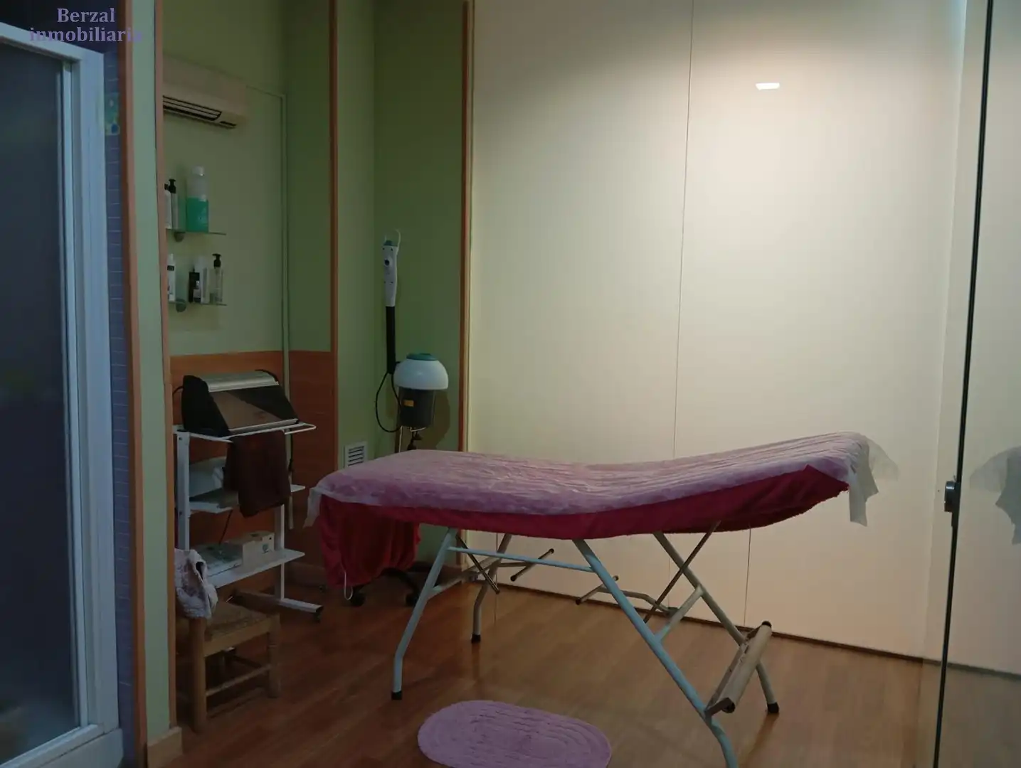 Habitación de Local de alquiler en  Logroño