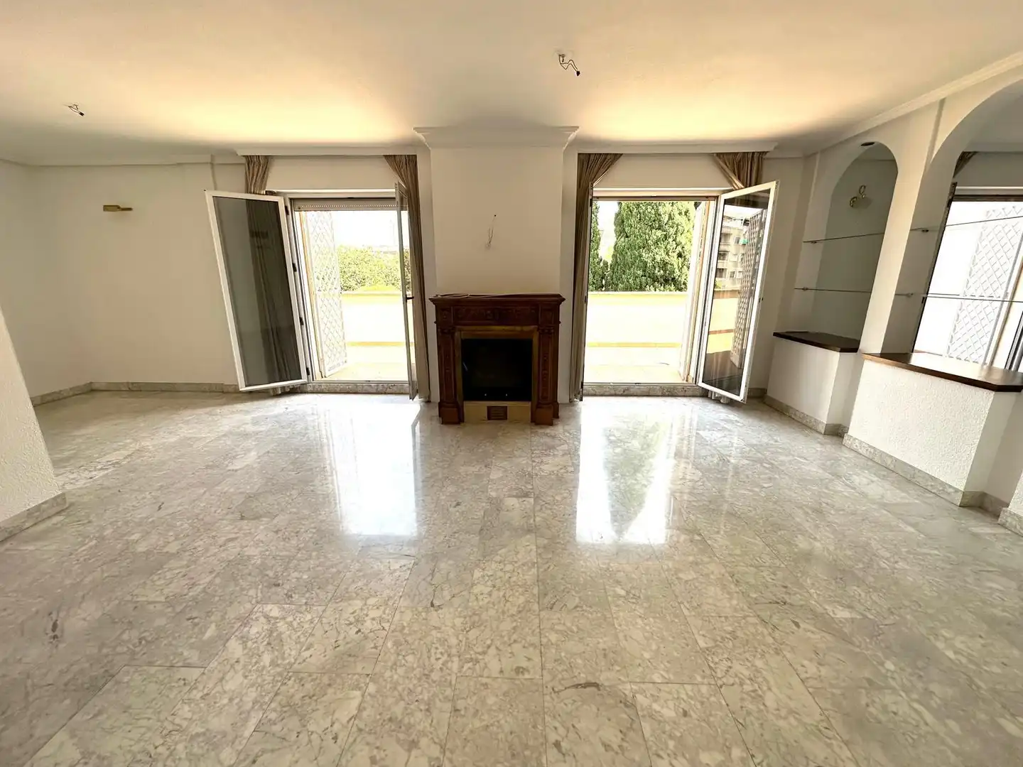 Sala de estar de Piso de alquiler en Granada con Aire acondicionado, Calefacción y Terraza