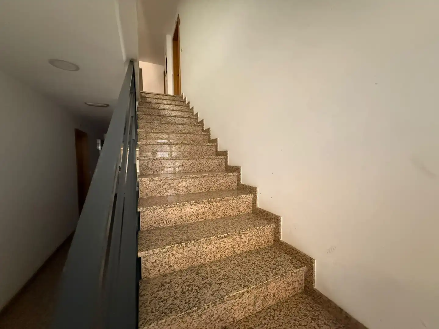 Wohnung zum Verkauf in Cijuela mit Klimaanlage, Heizung und Parkett