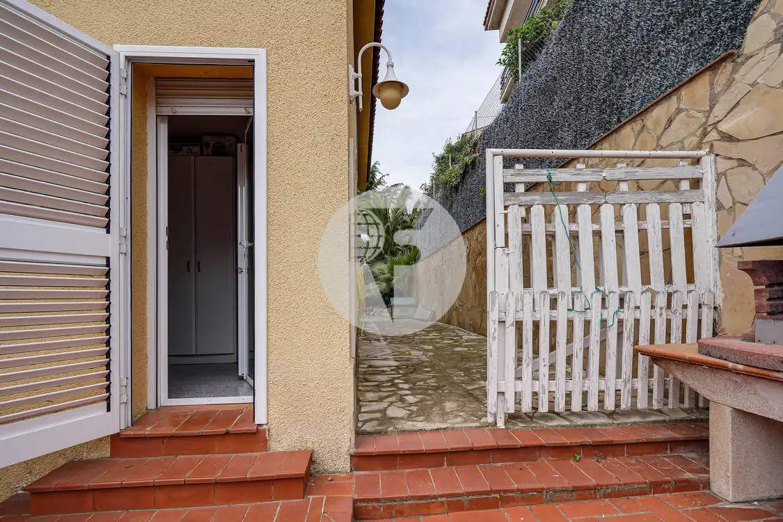 Vista exterior de Casa o chalet en venta en Viladecans con Aire acondicionado, Calefacción y Terraza